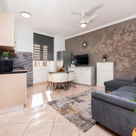 Apartment Rogic Ρόβινι Εξωτερικό φωτογραφία